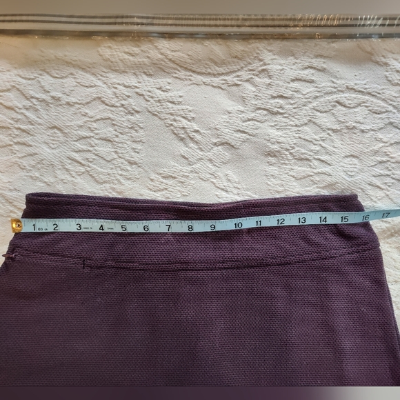 Athletic, Fleece-lined skirt, Size Medium misses - Picture 3 of 7